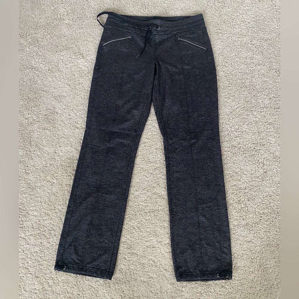 Athleta drawstring bottom joggers. Size M. Grey / Black